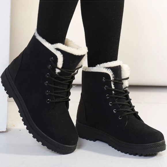Orthopädische Winterboots mit weichem Futter und Schnürdesign - Schwarz Orthopädische Winterboots mit weichem Futter und Schnürdesign - Schwarz